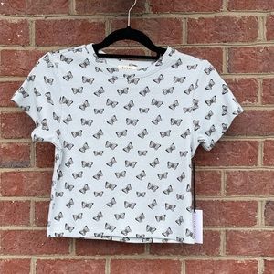 Crop Top Urban Nation T-Shirt Size Medium 2 Pcs